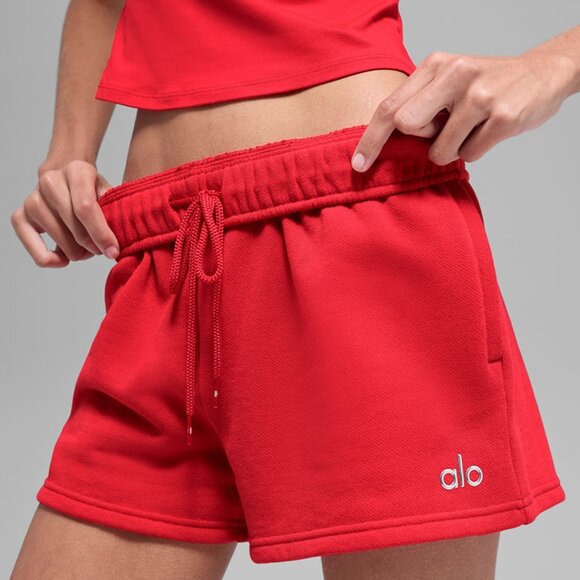 Alo Yoga Accolade Short Bright Red - Picture 3 of 4